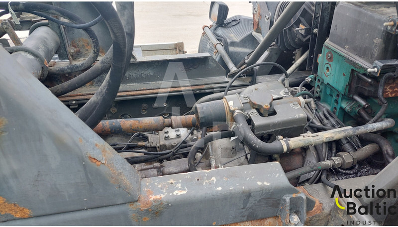 משאית מערבלת בטון Volvo FM12: תמונה 15 משאית מערבלת בטון Volvo FM12: תמונה 15