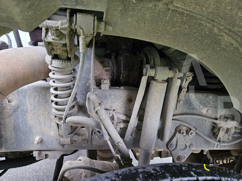 משאית מערבלת בטון Volvo FM12: תמונה 13