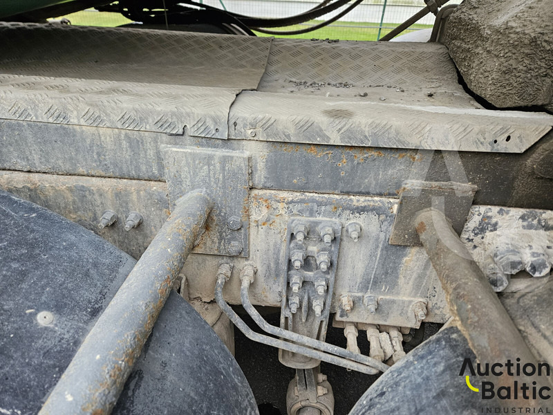 משאית מערבלת בטון Volvo FM12: תמונה 14