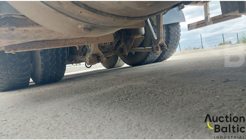 משאית מערבלת בטון Volvo FM12: תמונה 20 משאית מערבלת בטון Volvo FM12: תמונה 20