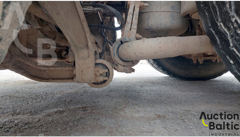 משאית מערבלת בטון Volvo FM12: תמונה 18 משאית מערבלת בטון Volvo FM12: תמונה 18