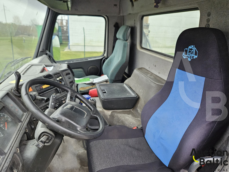משאית מערבלת בטון Volvo FM12: תמונה 9