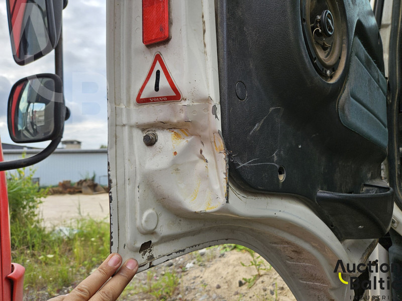 מזהיר Volvo FM12: תמונה 15