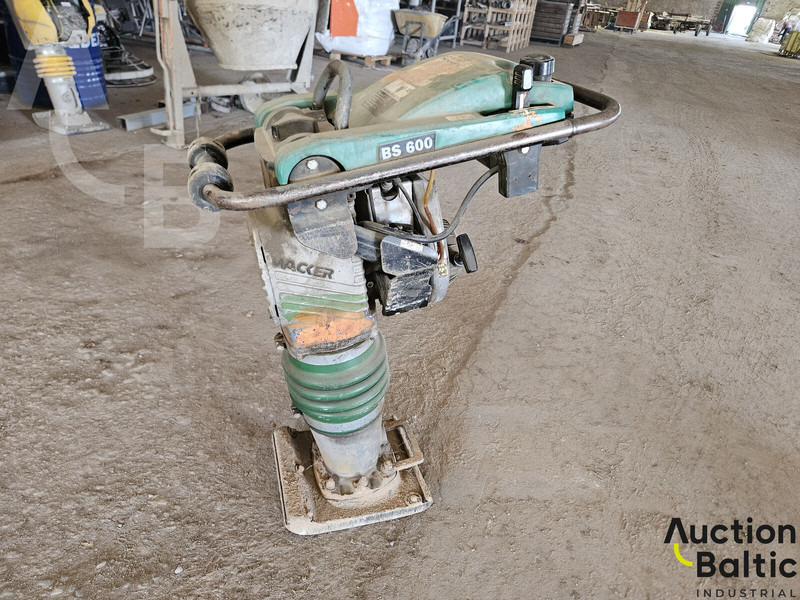 Wacker BS600 - לוח רטט: תמונה 2 Wacker BS600 - לוח רטט: תמונה 2