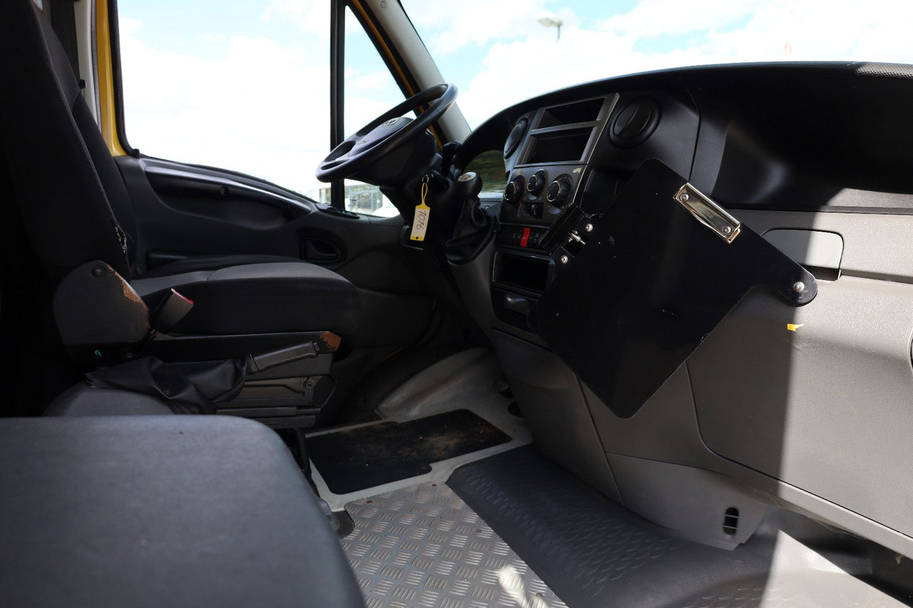 כלי רכב מסחרי עם תיבה Iveco IS35SI2AA Daily/ Regalsystem/Luftfeder/1. Hand/: תמונה 10