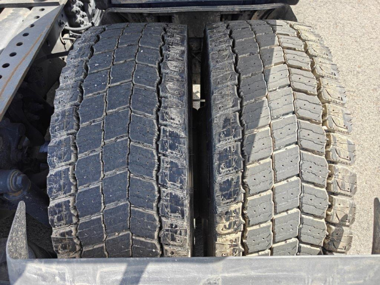 IVECO Stralis AS440S46T/P2LNG Euro6 Intarder Klima - יחידת טרקטור: תמונה 4 IVECO Stralis AS440S46T/P2LNG Euro6 Intarder Klima - יחידת טרקטור: תמונה 4