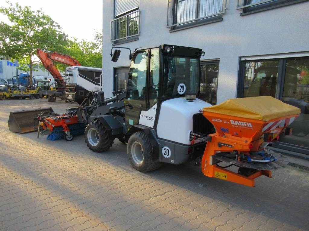 GiANT V452T X-Tra HD Kehrmaschine/Streuer - מעמיס גלגלים: תמונה 4 GiANT V452T X-Tra HD Kehrmaschine/Streuer - מעמיס גלגלים: תמונה 4