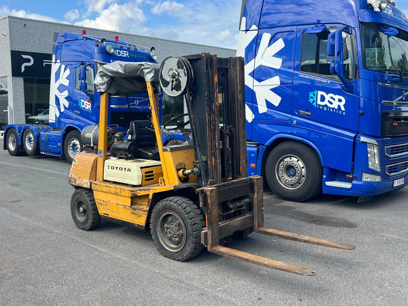 Toyota Heftruck-TOYOTA TOYOTA FG 30 - מלגזה: תמונה 2 Toyota Heftruck-TOYOTA TOYOTA FG 30 - מלגזה: תמונה 2