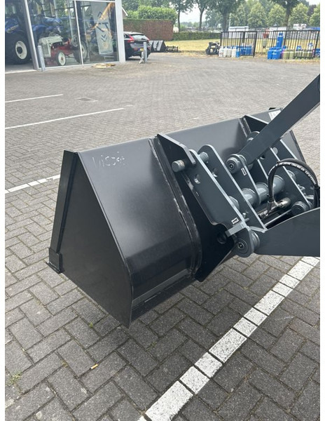 Tobroco Grondbak 130 cm Giant aanspan - דלי עבור מכונת בנייה: תמונה 4 Tobroco Grondbak 130 cm Giant aanspan - דלי עבור מכונת בנייה: תמונה 4