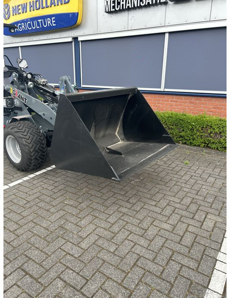 Tobroco Volumebak 130 cm Giant aanspan - דלי עבור מכונת בנייה: תמונה 2 Tobroco Volumebak 130 cm Giant aanspan - דלי עבור מכונת בנייה: תמונה 2
