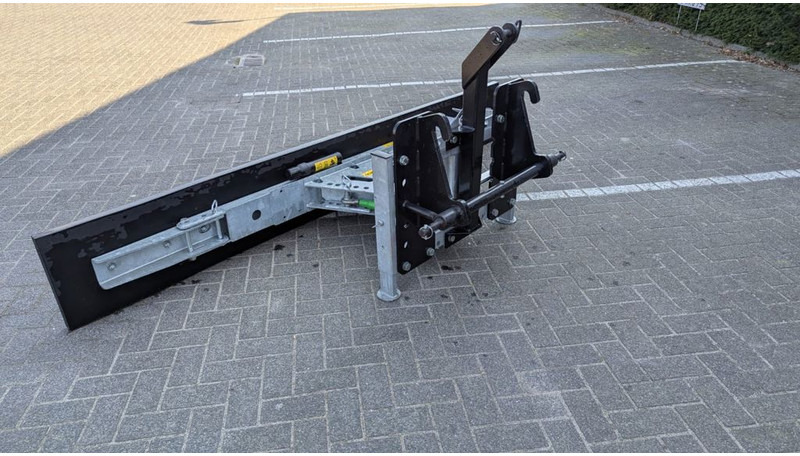 Zocon Rubberschuif 2.80 mtr Giant + 3-punts - ציוד לבעלי חיים: תמונה 3 Zocon Rubberschuif 2.80 mtr Giant + 3-punts - ציוד לבעלי חיים: תמונה 3