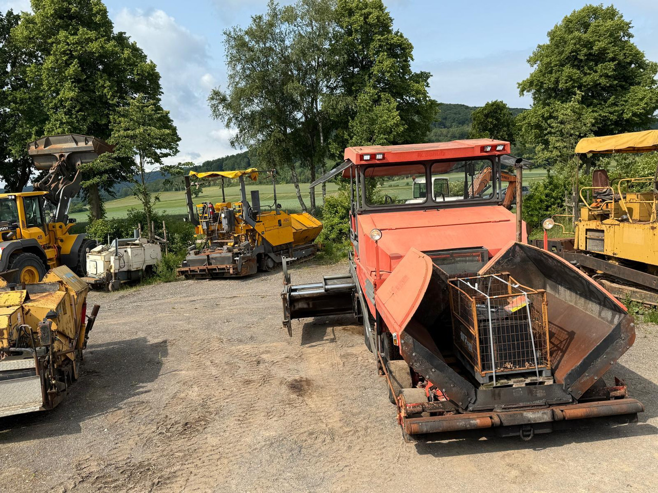 Demag-Dynapac DF135P powerfull 4-axle-paver - מרצף אספלט: תמונה 4 Demag-Dynapac DF135P powerfull 4-axle-paver - מרצף אספלט: תמונה 4