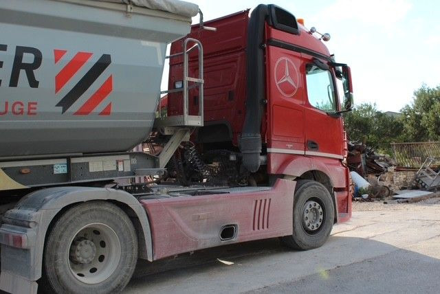 Mercedes-Benz Actros 4 2-Achser BM 963 1848 OM471 4x2 SZM - יחידת טרקטור: תמונה 3 Mercedes-Benz Actros 4 2-Achser BM 963 1848 OM471 4x2 SZM - יחידת טרקטור: תמונה 3