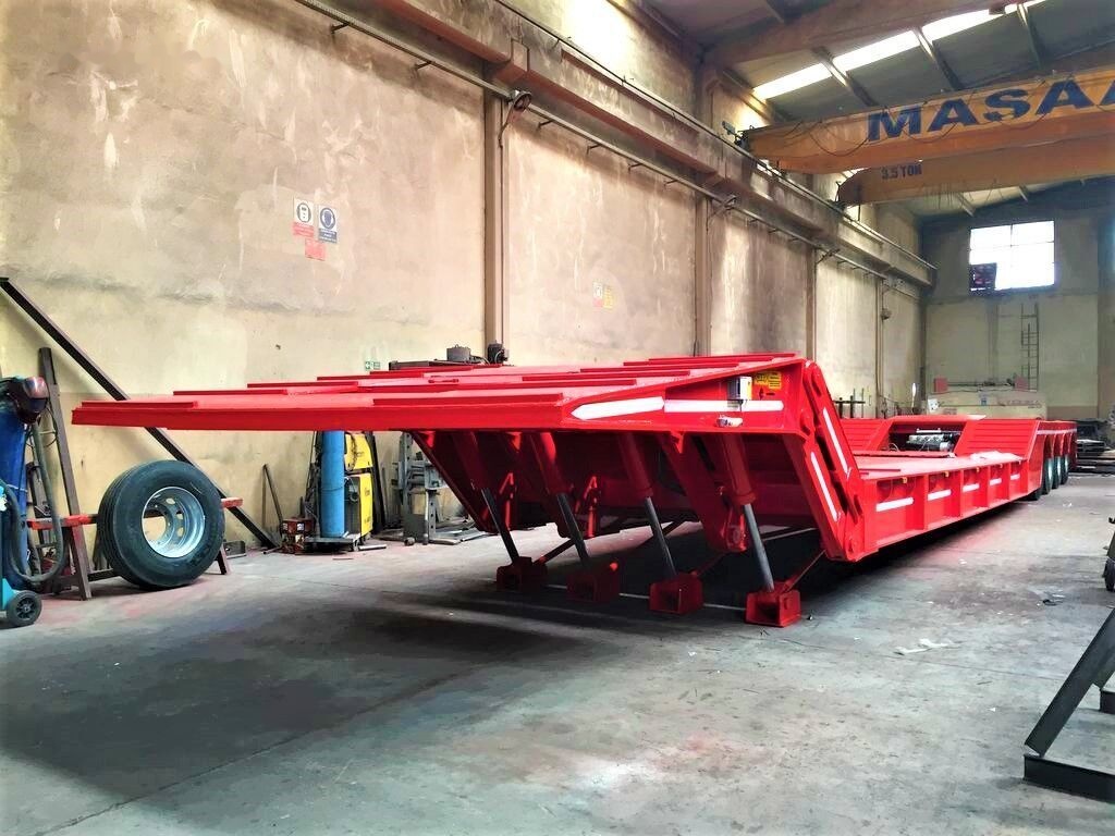 AME 100 Ton, Front Loading 4 Axle Lowbed Semi Trailer - סמיטריילר עם מטען נמוך: תמונה 3 AME 100 Ton, Front Loading 4 Axle Lowbed Semi Trailer - סמיטריילר עם מטען נמוך: תמונה 3