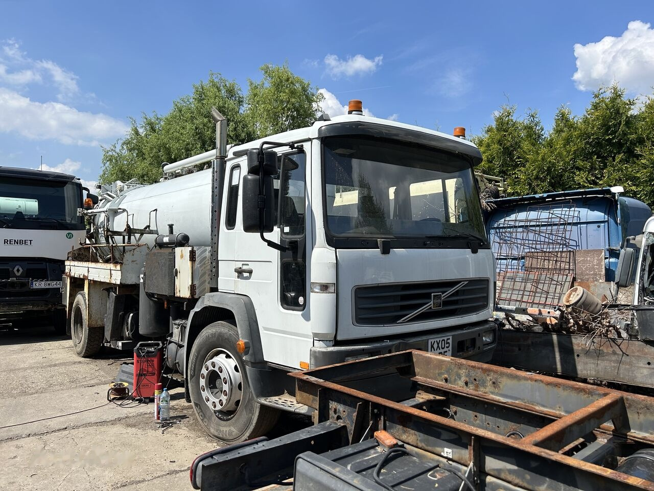 Volvo FL6.18 - משאית ואקום: תמונה 1 Volvo FL6.18 - משאית ואקום: תמונה 1
