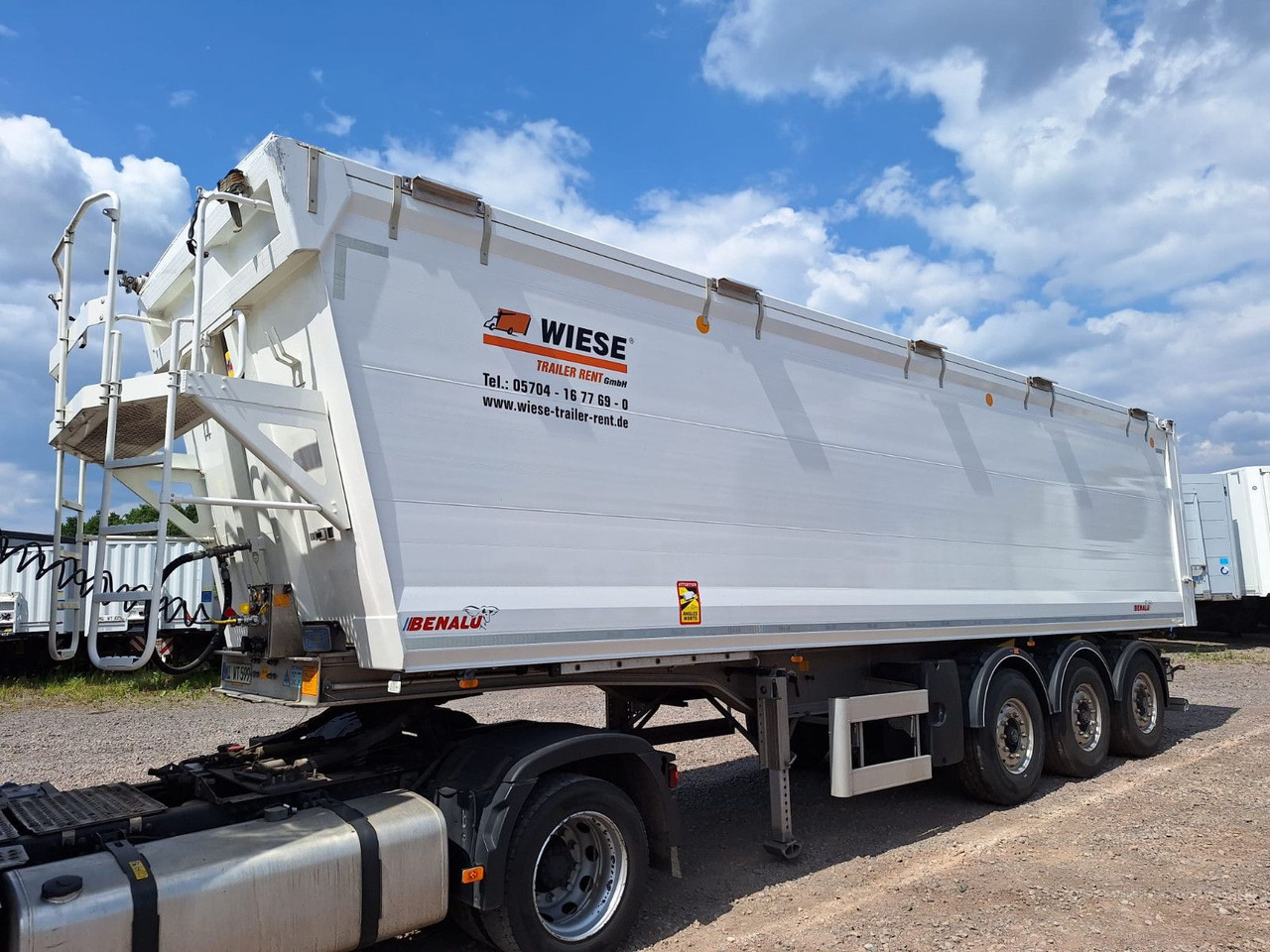 Benalu Bulkliner S 95 50m³ Kombiklappe - סמיטריילר עם מזהיר: תמונה 1 Benalu Bulkliner S 95 50m³ Kombiklappe - סמיטריילר עם מזהיר: תמונה 1
