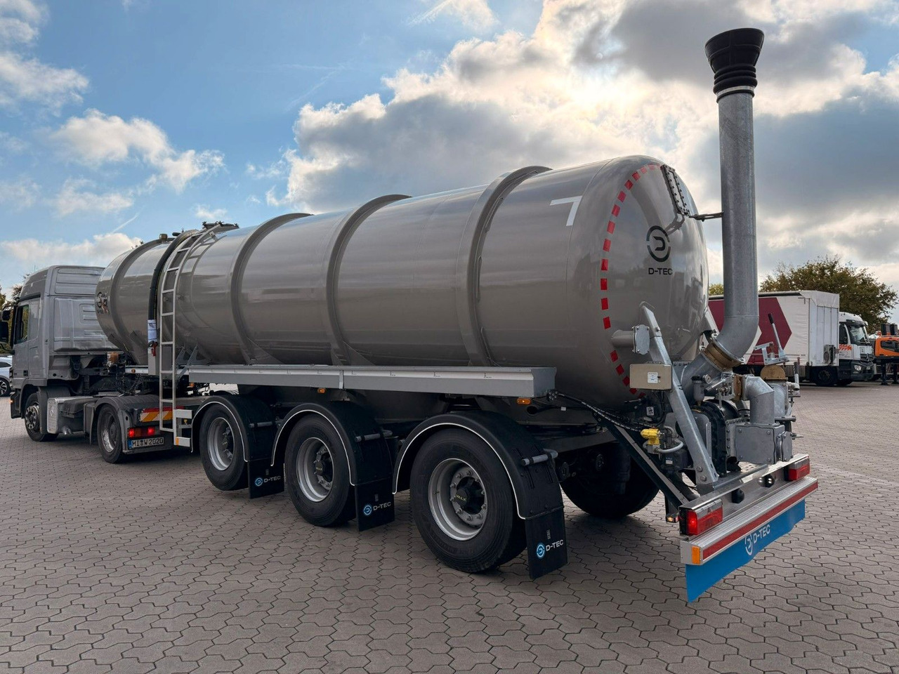 D-TEC Gülletanker 30m³ mit Zwangslenkung - סמיטריילר מכל: תמונה 3 D-TEC Gülletanker 30m³ mit Zwangslenkung - סמיטריילר מכל: תמונה 3