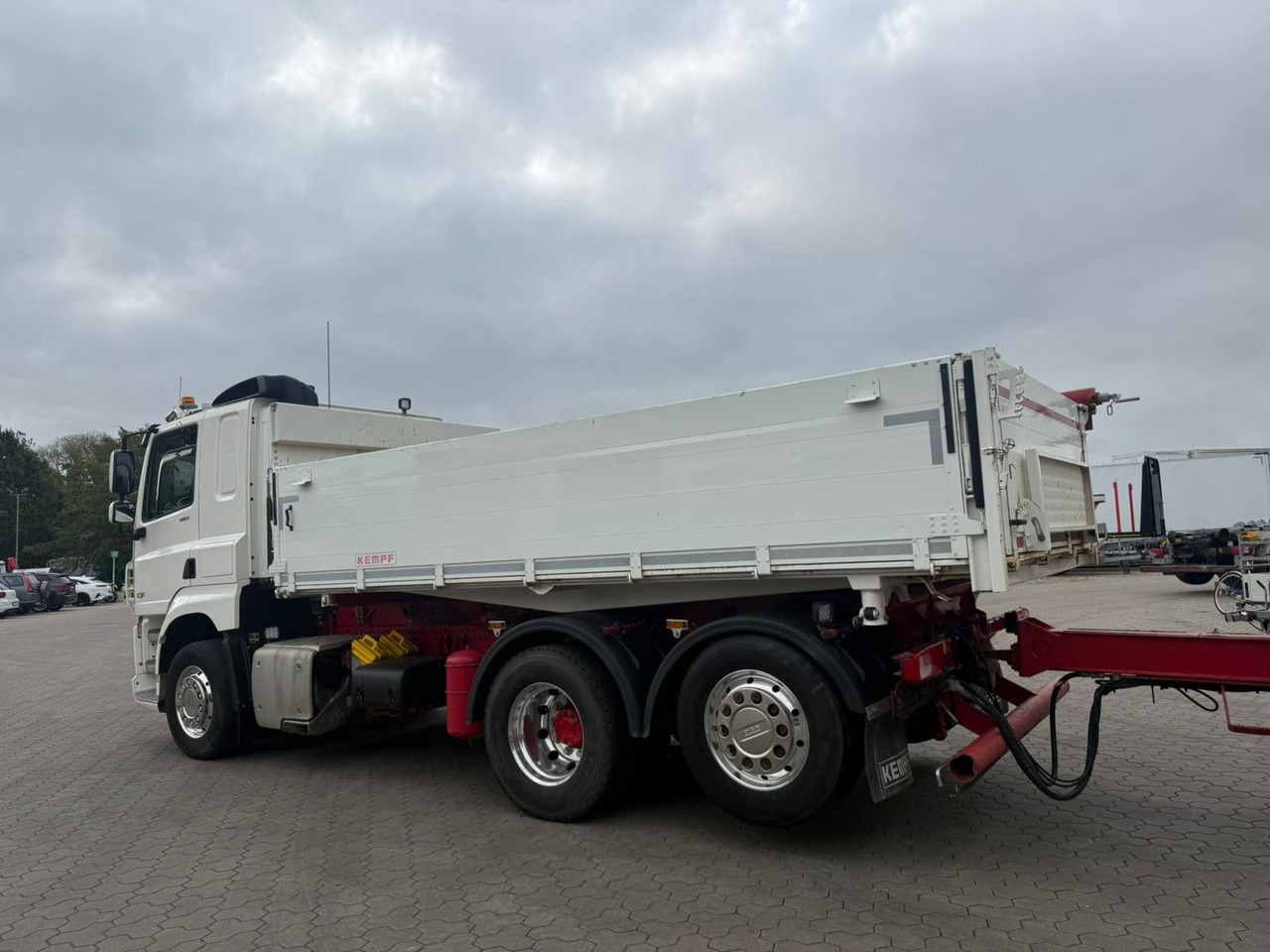 DAF CF 480 FAN 6x2 Dreiseitenkipper Inkl. Anhänger - מזהיר: תמונה 4 DAF CF 480 FAN 6x2 Dreiseitenkipper Inkl. Anhänger - מזהיר: תמונה 4