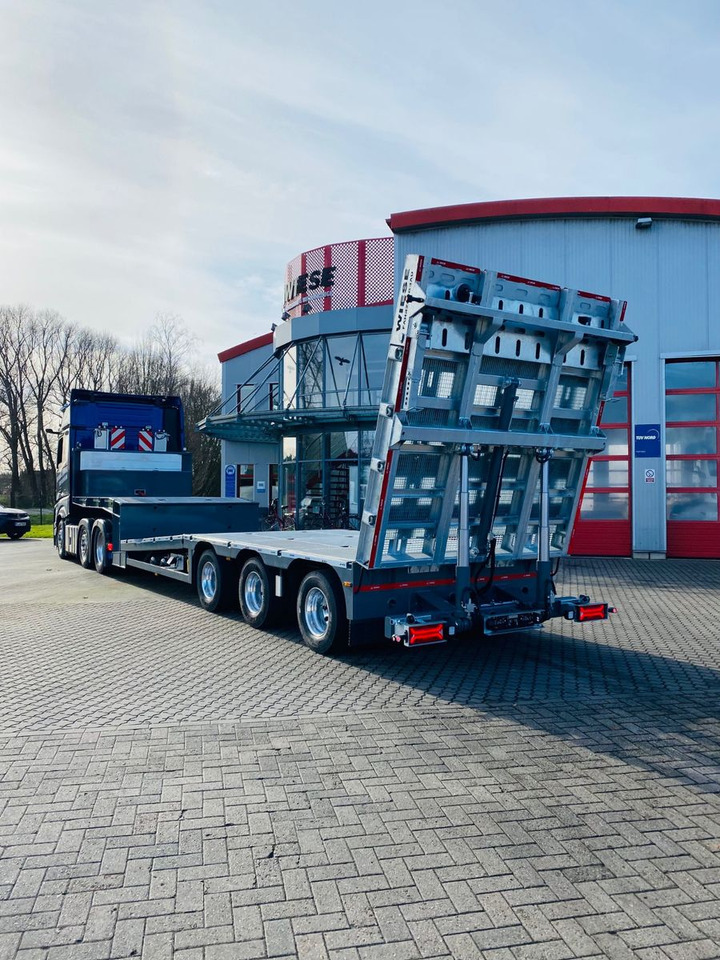 Gabelstapler/Arbeitsbühnentransporter Klapprampe - סמיטריילר עם מטען נמוך: תמונה 2 Gabelstapler/Arbeitsbühnentransporter Klapprampe - סמיטריילר עם מטען נמוך: תמונה 2