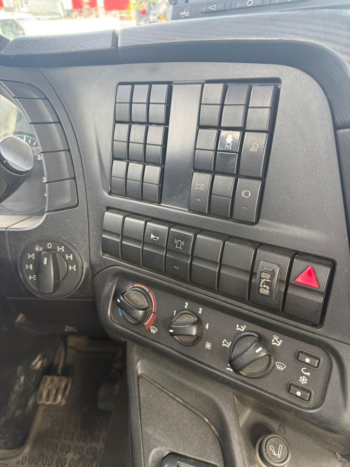 מזהיר, משאית מנוף Iveco AD190 T/W Trakker 410 4x4 Allrad Kran KipperHIAB: תמונה 14