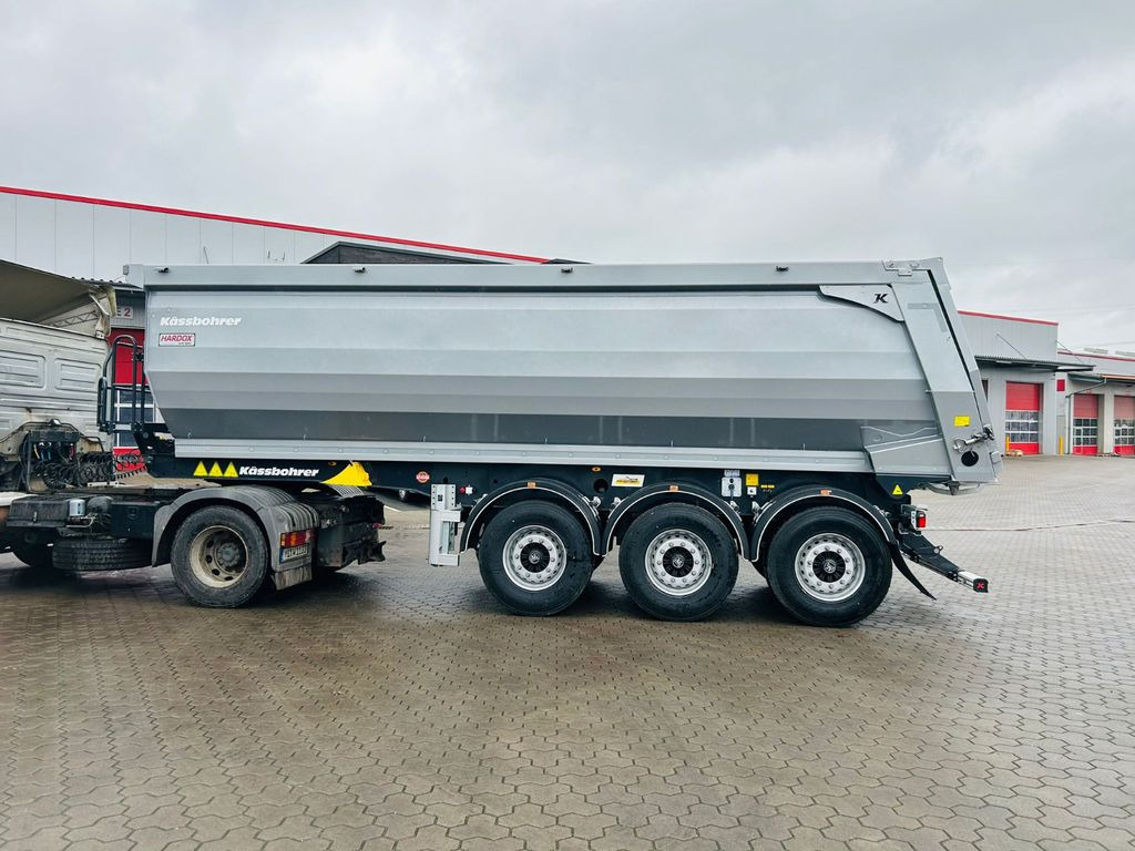 Kässbohrer K.SKS Stahl Kipper 30m³ HARDOX Sofort Verfügbar - סמיטריילר עם מזהיר: תמונה 5 Kässbohrer K.SKS Stahl Kipper 30m³ HARDOX Sofort Verfügbar - סמיטריילר עם מזהיר: תמונה 5