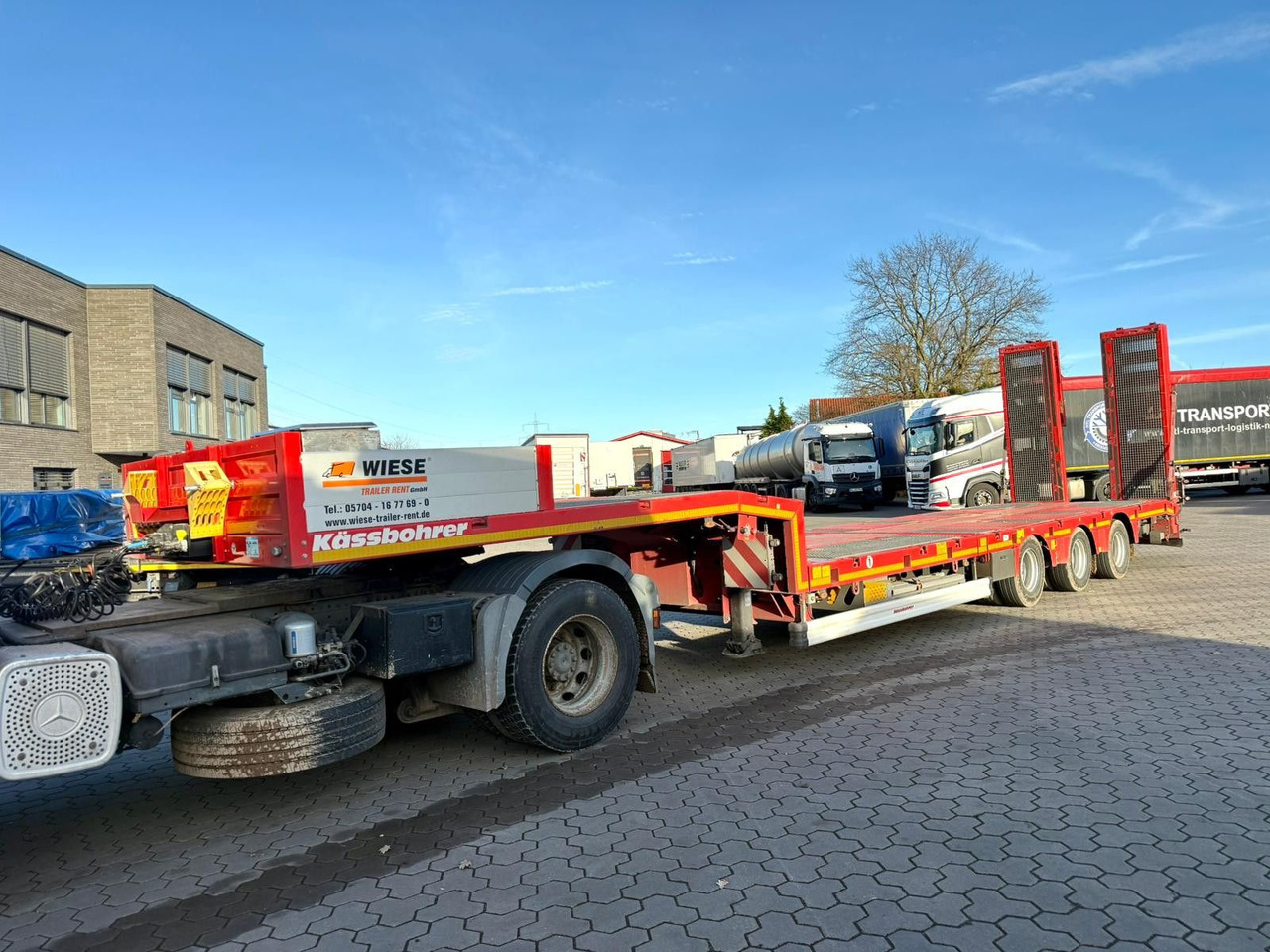 Kässbohrer K.SLA.HS Tieflader teleskopierbar hydr. Hochbett - סמיטריילר עם מטען נמוך: תמונה 3 Kässbohrer K.SLA.HS Tieflader teleskopierbar hydr. Hochbett - סמיטריילר עם מטען נמוך: תמונה 3