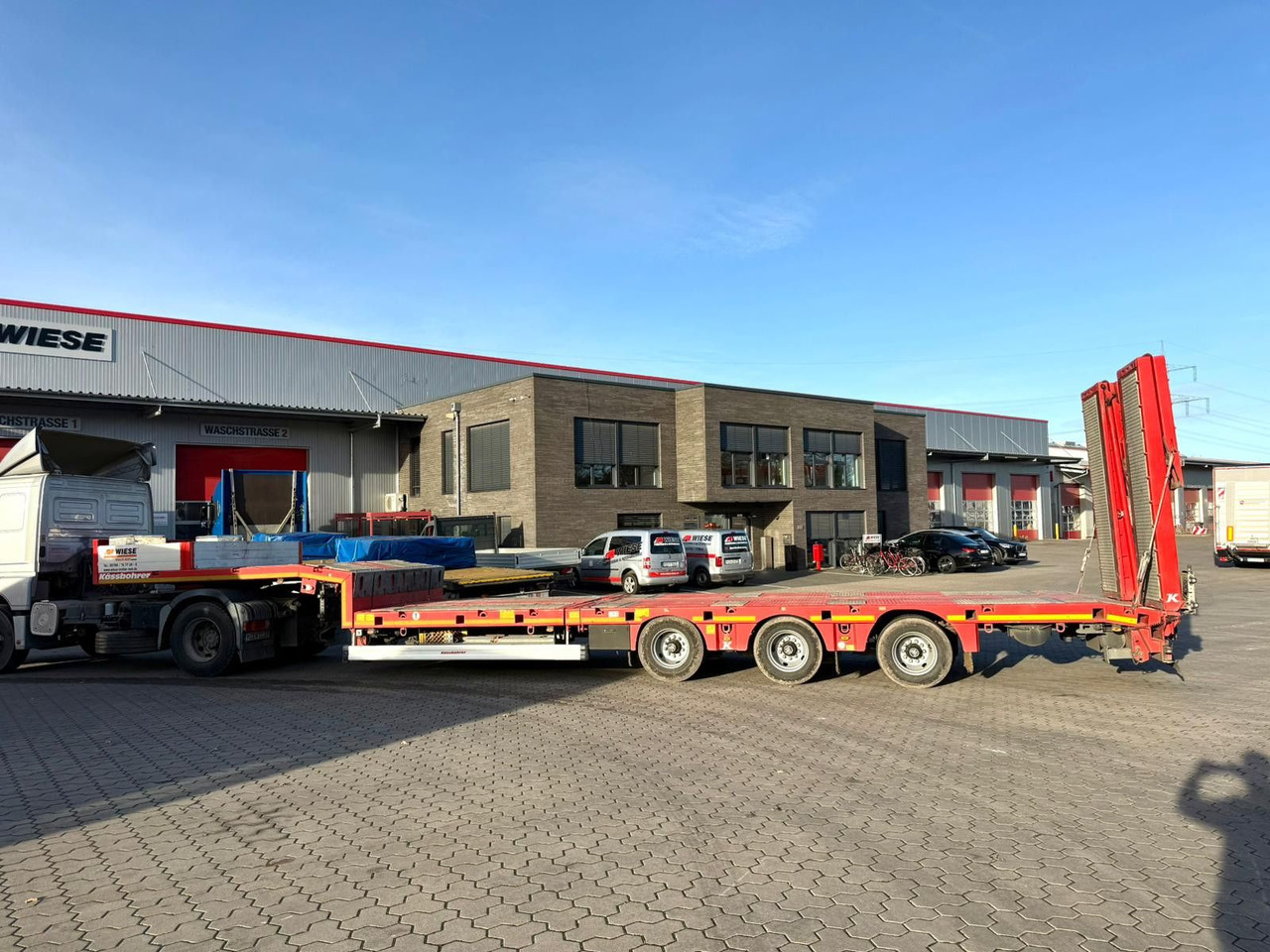 Kässbohrer K.SLA.HS Tieflader teleskopierbar hydr. Hochbett - סמיטריילר עם מטען נמוך: תמונה 5 Kässbohrer K.SLA.HS Tieflader teleskopierbar hydr. Hochbett - סמיטריילר עם מטען נמוך: תמונה 5