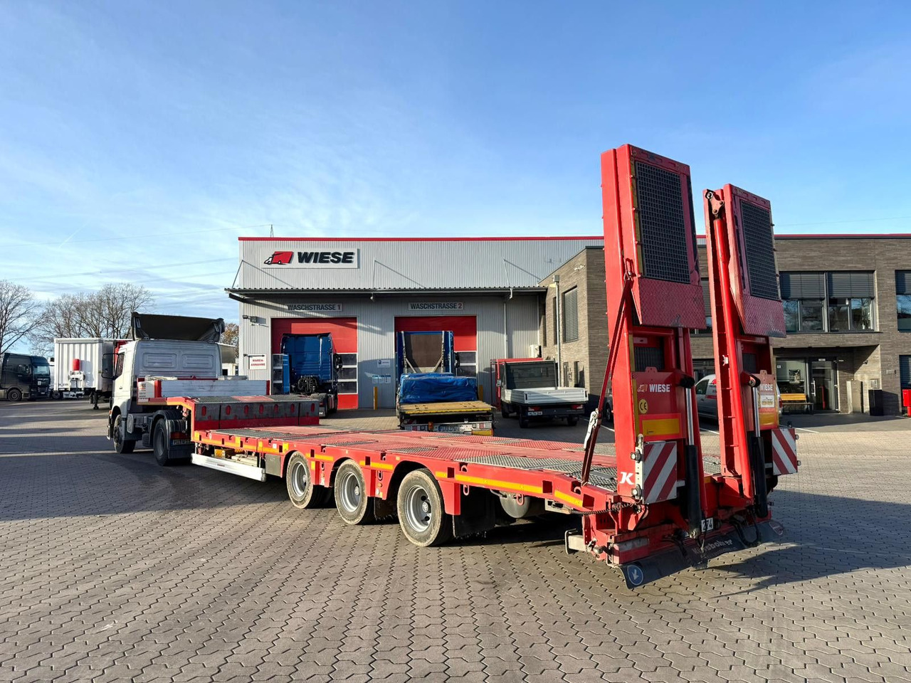 Kässbohrer K.SLA.HS Tieflader teleskopierbar hydr. Hochbett - סמיטריילר עם מטען נמוך: תמונה 1 Kässbohrer K.SLA.HS Tieflader teleskopierbar hydr. Hochbett - סמיטריילר עם מטען נמוך: תמונה 1