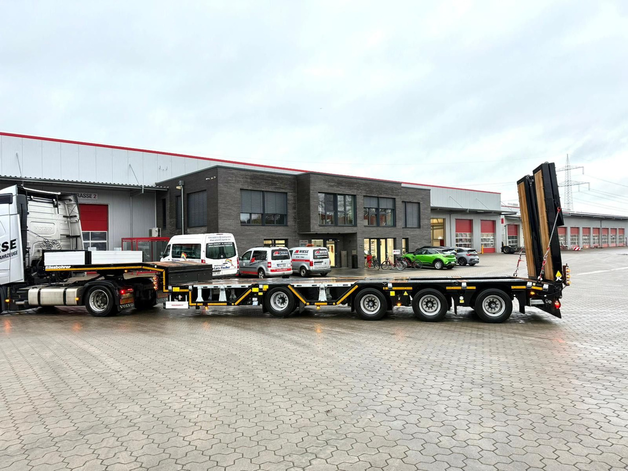 Kässbohrer K.SLA R 4 / 2N 18/40 Tieflader Radmulden tele - סמיטריילר עם מטען נמוך: תמונה 3 Kässbohrer K.SLA R 4 / 2N 18/40 Tieflader Radmulden tele - סמיטריילר עם מטען נמוך: תמונה 3