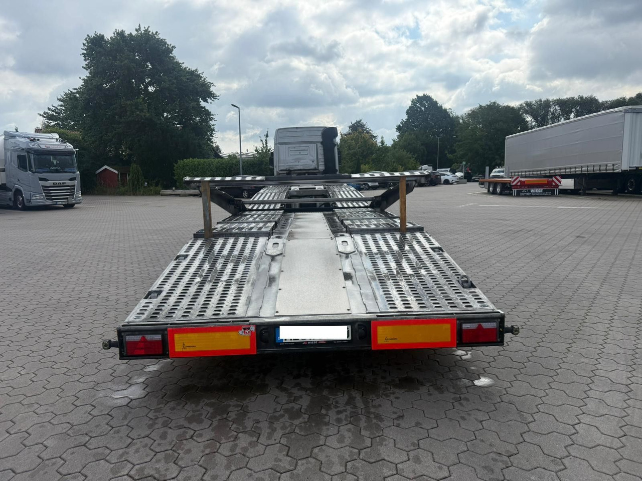 הַחכָּרָה  Kässbohrer K.SOK Truck/Car Transporter, Novagrau Kässbohrer K.SOK Truck/Car Transporter, Novagrau: תמונה 7