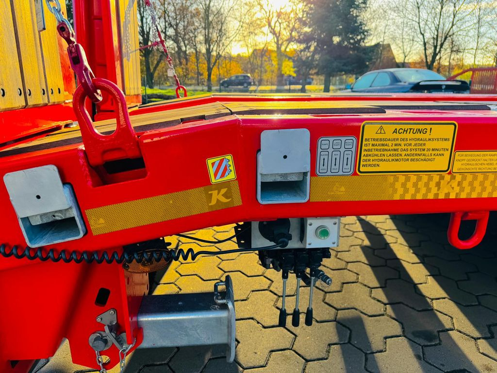 חָדָשׁ סמיטריילר עם מטען נמוך Kässbohrer SLAR3 Ausziehbares Tiefbett mit Radmulden: תמונה 7 חָדָשׁ סמיטריילר עם מטען נמוך Kässbohrer SLAR3 Ausziehbares Tiefbett mit Radmulden: תמונה 7