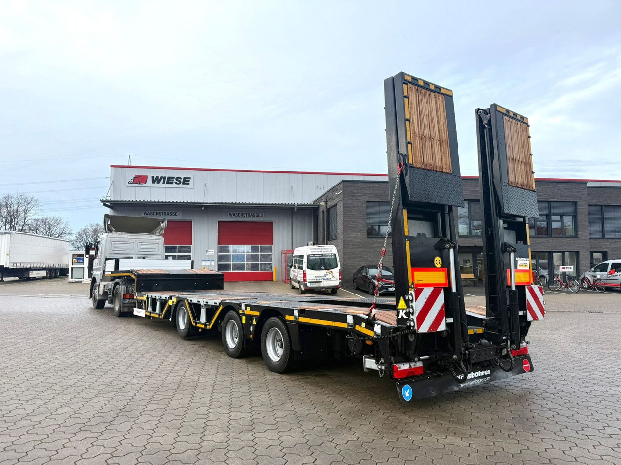 Kässbohrer SLAR3 Tele Tiefbett Radmulden metallisiert - סמיטריילר עם מטען נמוך: תמונה 1 Kässbohrer SLAR3 Tele Tiefbett Radmulden metallisiert - סמיטריילר עם מטען נמוך: תמונה 1