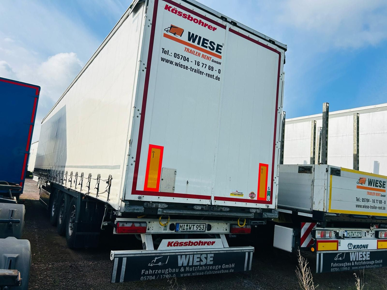 Kässbohrer Schiebeplanen Auflieger - סמיטריילר עם וילונות צד: תמונה 1 Kässbohrer Schiebeplanen Auflieger - סמיטריילר עם וילונות צד: תמונה 1