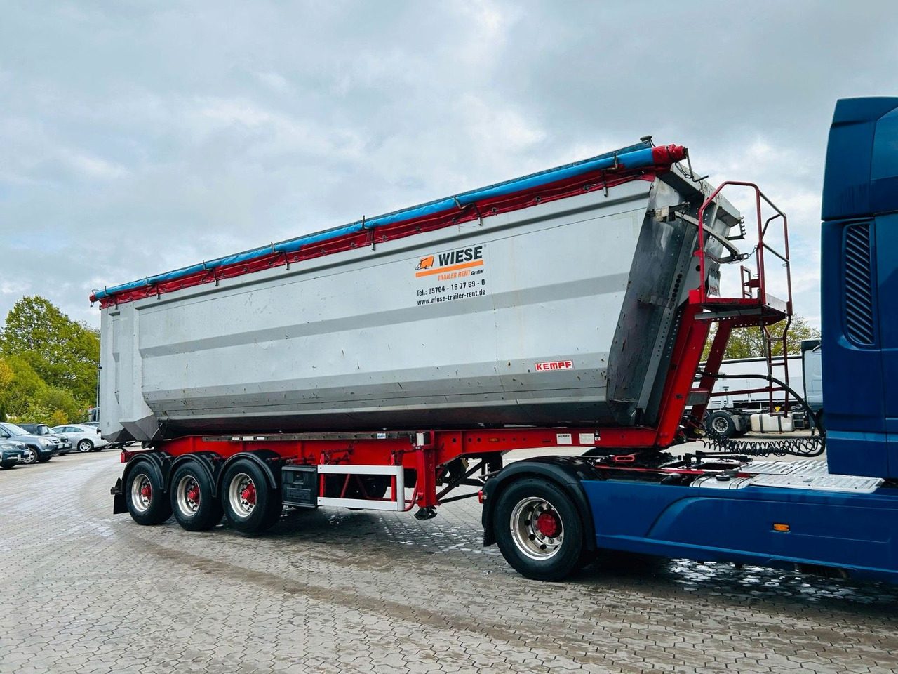 Kempf SKM 35/3 Hardox Stahlmulde 50m³ Schrott - סמיטריילר עם מזהיר: תמונה 3 Kempf SKM 35/3 Hardox Stahlmulde 50m³ Schrott - סמיטריילר עם מזהיר: תמונה 3