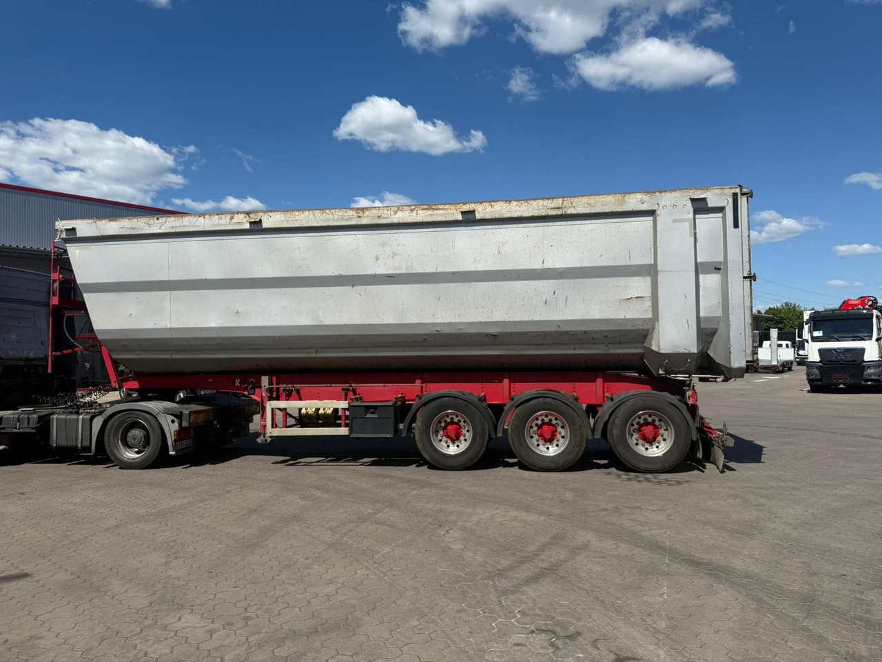 Kempf SKM 35/3 Stahl Kipper 50m³ Schrott - סמיטריילר עם מזהיר: תמונה 4 Kempf SKM 35/3 Stahl Kipper 50m³ Schrott - סמיטריילר עם מזהיר: תמונה 4