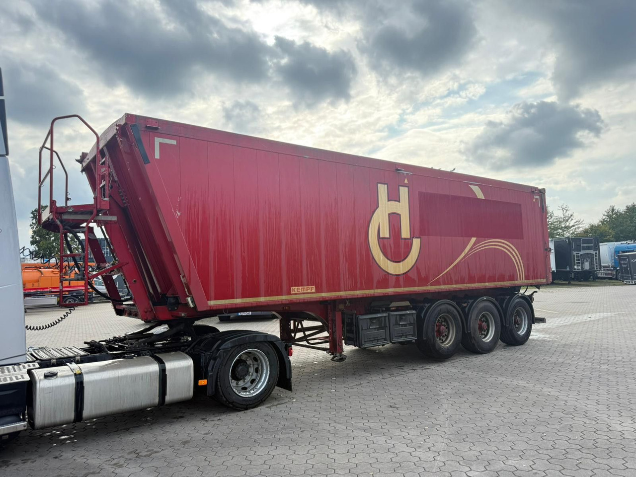 Kempf SKM Alu Kippmulde 50 m³, TÜV neu - סמיטריילר עם מזהיר: תמונה 2 Kempf SKM Alu Kippmulde 50 m³, TÜV neu - סמיטריילר עם מזהיר: תמונה 2