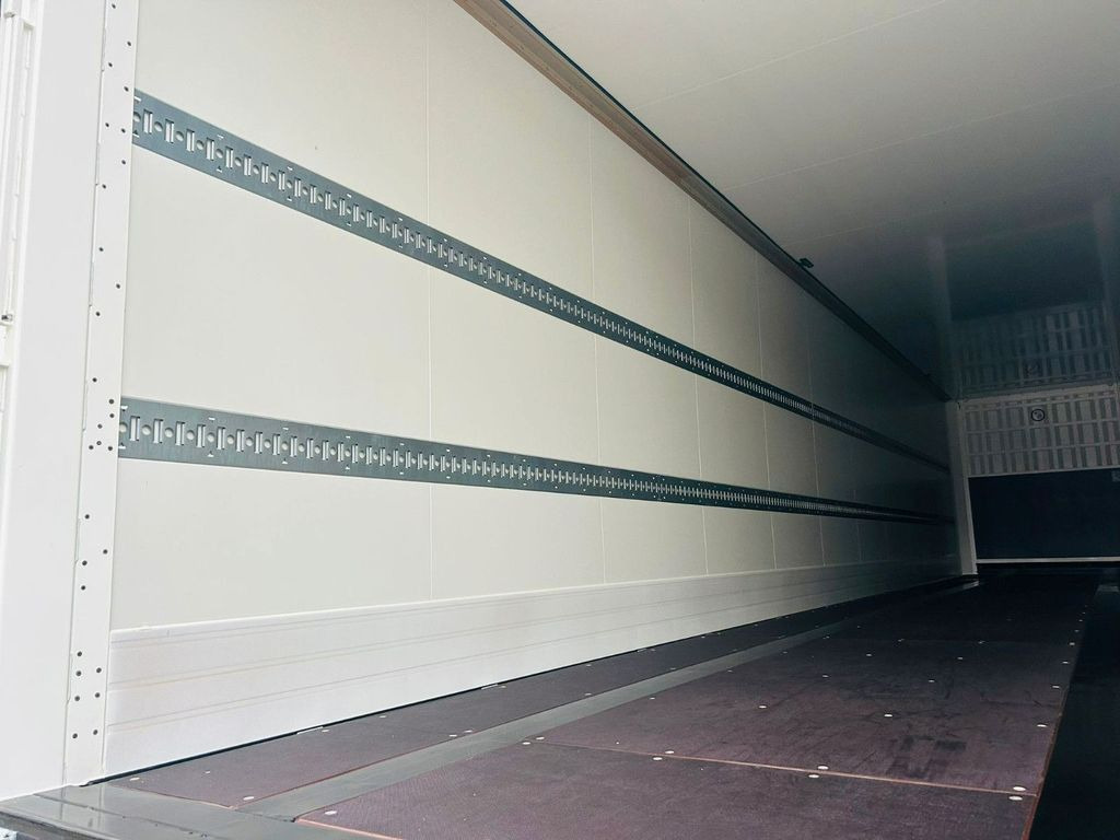Krone Dry Liner 2-Achs Kofferauflieger Sofort Verfügba - סמיטריילר בתיבה סגורה: תמונה 4 Krone Dry Liner 2-Achs Kofferauflieger Sofort Verfügba - סמיטריילר בתיבה סגורה: תמונה 4