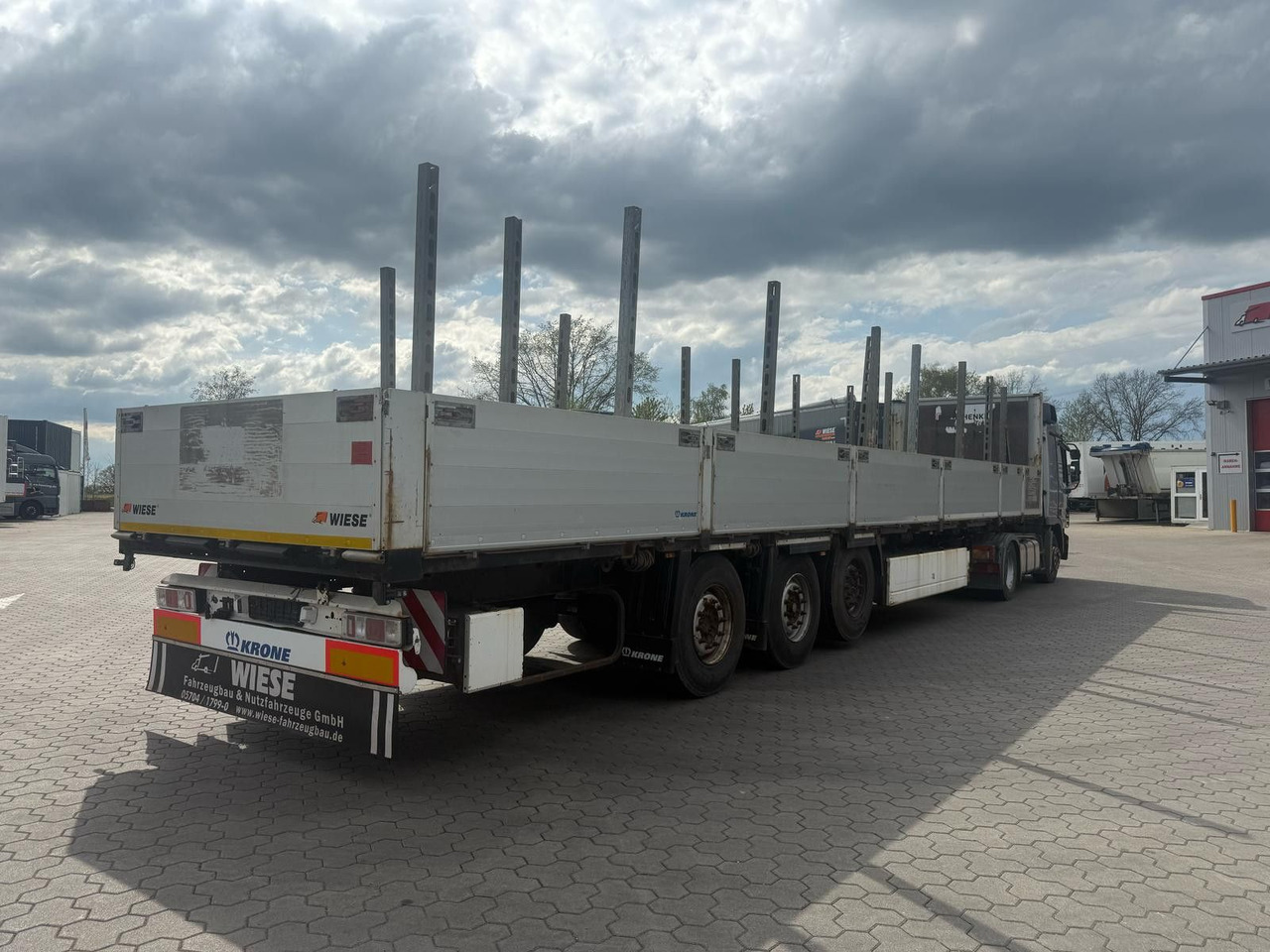 Krone Stahlmattenauflieger mit Bordwände - TÜV Neu - סמיטריילר צד נופל/ שטוח: תמונה 5 Krone Stahlmattenauflieger mit Bordwände - TÜV Neu - סמיטריילר צד נופל/ שטוח: תמונה 5
