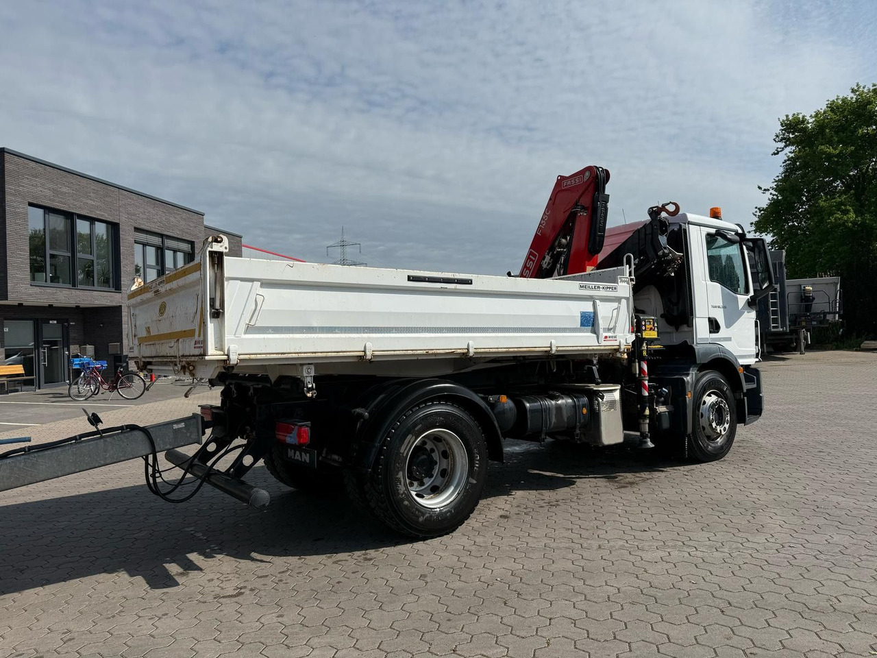 MAN TGM 18.320 4x2 BB Kran Fassi F135 Kipper Meiller - משאית מנוף: תמונה 3 MAN TGM 18.320 4x2 BB Kran Fassi F135 Kipper Meiller - משאית מנוף: תמונה 3