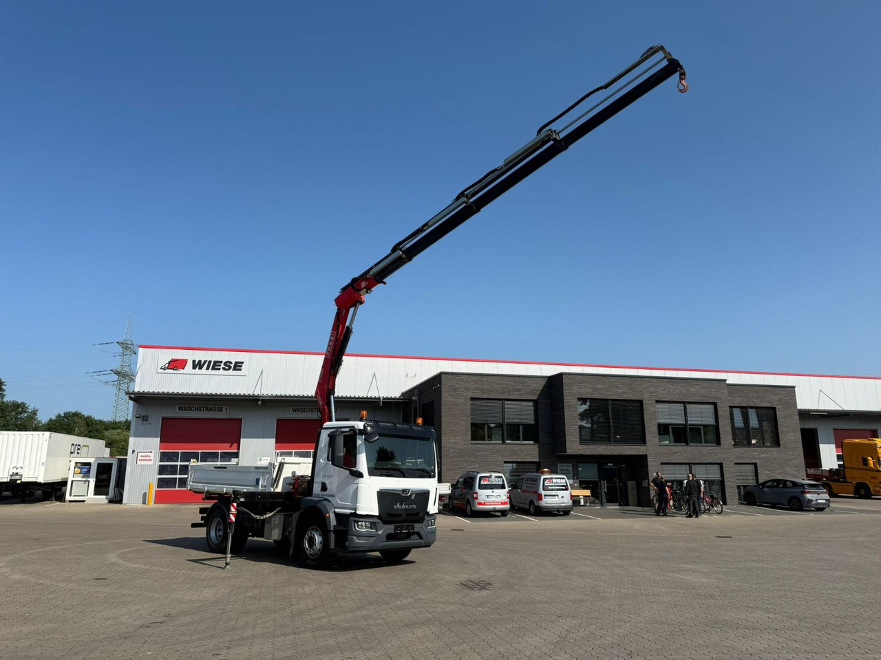 MAN TGM 18.320 4x2 BB mit Kran Fassi F135 Kipper - מזהיר, משאית מנוף: תמונה 2 MAN TGM 18.320 4x2 BB mit Kran Fassi F135 Kipper - מזהיר, משאית מנוף: תמונה 2