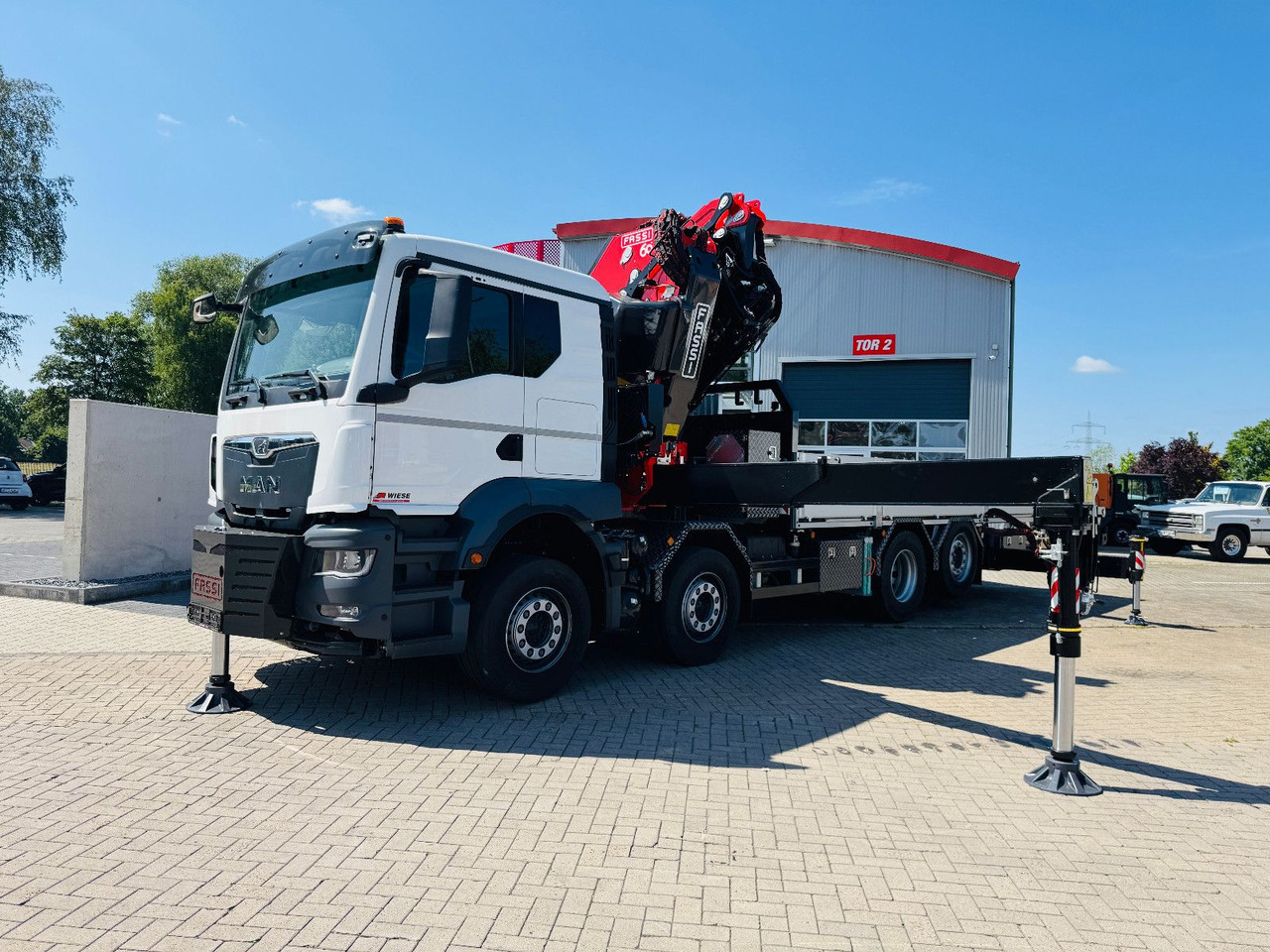 MAN TGS 32.510 mit F710 Frontkran sofort - משאית צד נופל/ שטוחה, משאית מנוף: תמונה 2 MAN TGS 32.510 mit F710 Frontkran sofort - משאית צד נופל/ שטוחה, משאית מנוף: תמונה 2