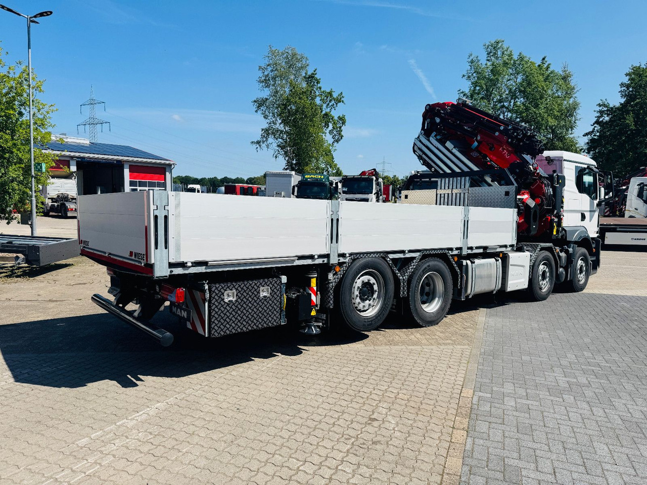 MAN TGS 32.510 mit F710 Frontkran sofort - משאית, משאית מנוף: תמונה 2 MAN TGS 32.510 mit F710 Frontkran sofort - משאית, משאית מנוף: תמונה 2