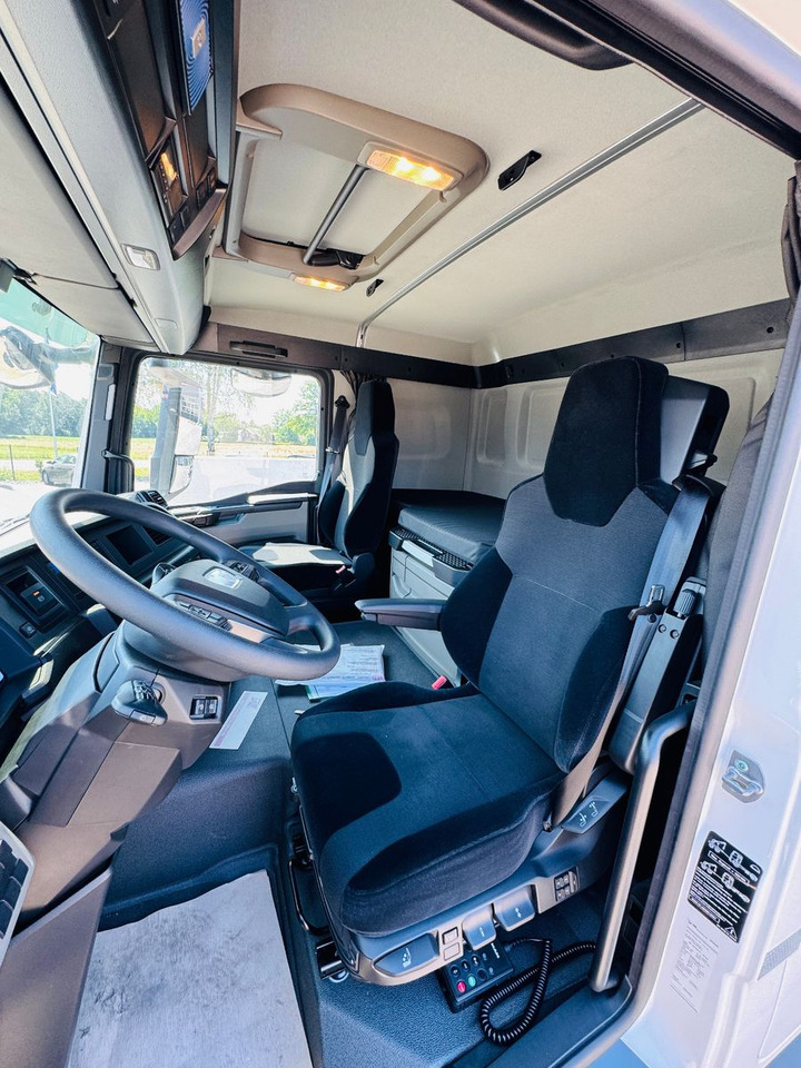 MAN TGS 32.510 mit F710 Frontkran sofort - משאית צד נופל/ שטוחה, משאית מנוף: תמונה 5 MAN TGS 32.510 mit F710 Frontkran sofort - משאית צד נופל/ שטוחה, משאית מנוף: תמונה 5