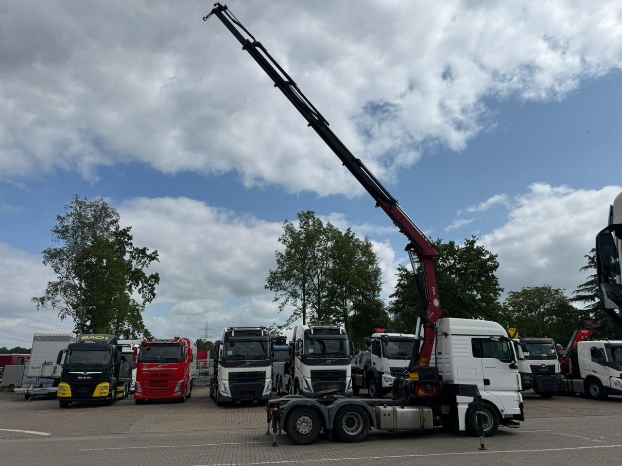 MAN TGX 26.440 6x2 mit HMF 3000-5 Kran TÜV NEU - משאית מנוף: תמונה 4 MAN TGX 26.440 6x2 mit HMF 3000-5 Kran TÜV NEU - משאית מנוף: תמונה 4