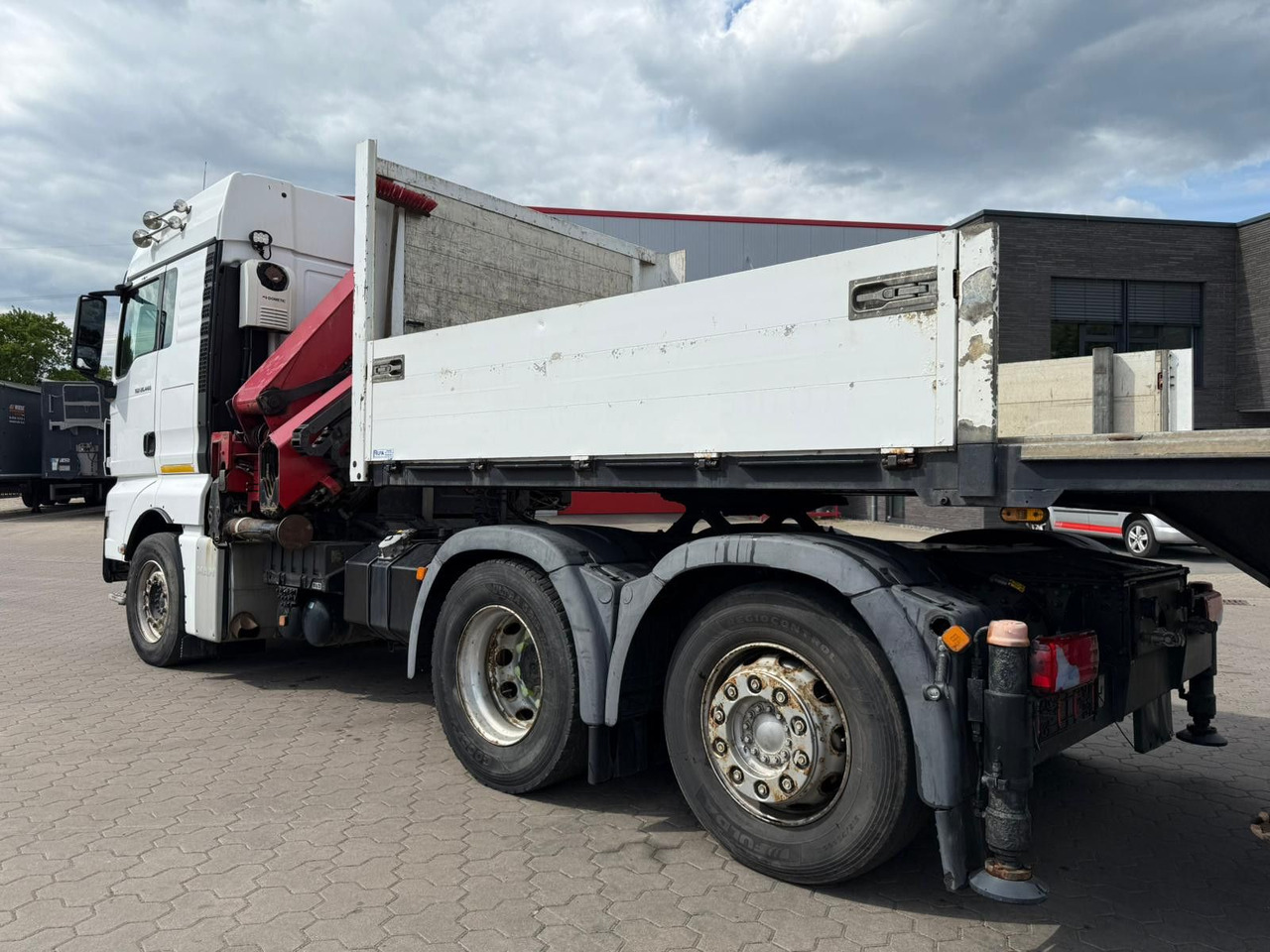 MAN TGX 26.440 6x2 mit HMF 3000-5 Kran - יחידת טרקטור: תמונה 5 MAN TGX 26.440 6x2 mit HMF 3000-5 Kran - יחידת טרקטור: תמונה 5