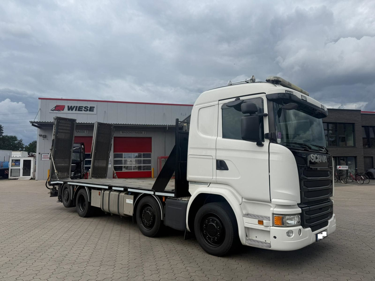 Scania G450 Baumaschinentransporter mit Rampen - משאית הובלה אוטומטית: תמונה 1 Scania G450 Baumaschinentransporter mit Rampen - משאית הובלה אוטומטית: תמונה 1