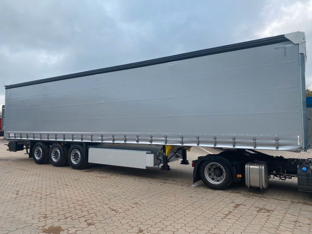 Schmitz Cargobull SCS 24/L Speed Curtain - סמיטריילר עם וילונות צד: תמונה 2 Schmitz Cargobull SCS 24/L Speed Curtain - סמיטריילר עם וילונות צד: תמונה 2