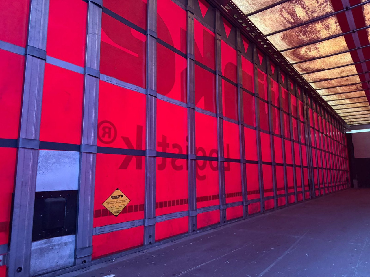 סמיטריילר עם וילונות צד Schmitz Cargobull Speed-Curtainsider - Top Zustand TÜV Neu: תמונה 11 סמיטריילר עם וילונות צד Schmitz Cargobull Speed-Curtainsider - Top Zustand TÜV Neu: תמונה 11