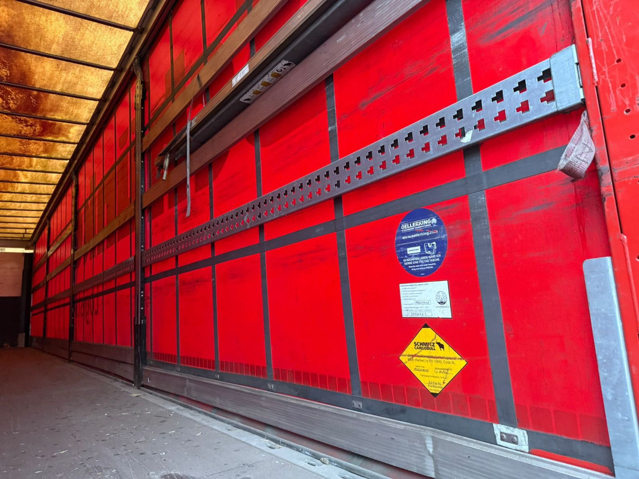 סמיטריילר עם וילונות צד Schmitz Cargobull Speed-Curtainsider - Top Zustand TÜV Neu: תמונה 10 סמיטריילר עם וילונות צד Schmitz Cargobull Speed-Curtainsider - Top Zustand TÜV Neu: תמונה 10