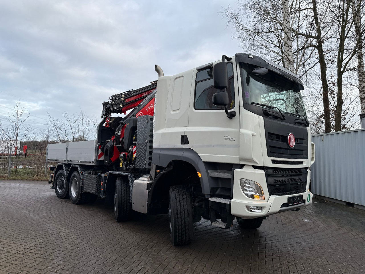 Tatra 41.500 8x8 Phoenix Fassi F710 Kran - משאית צד נופל/ שטוחה, משאית מנוף: תמונה 1 Tatra 41.500 8x8 Phoenix Fassi F710 Kran - משאית צד נופל/ שטוחה, משאית מנוף: תמונה 1